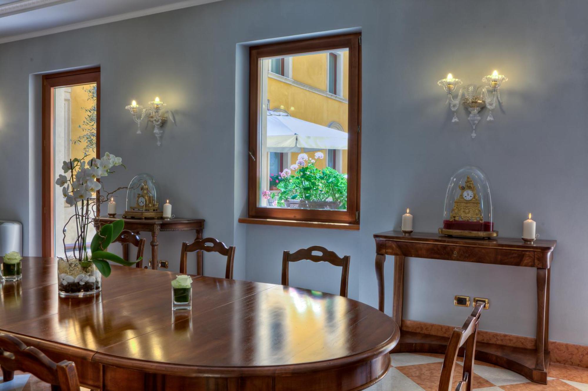 Due Torri Hotel Verona Luaran gambar